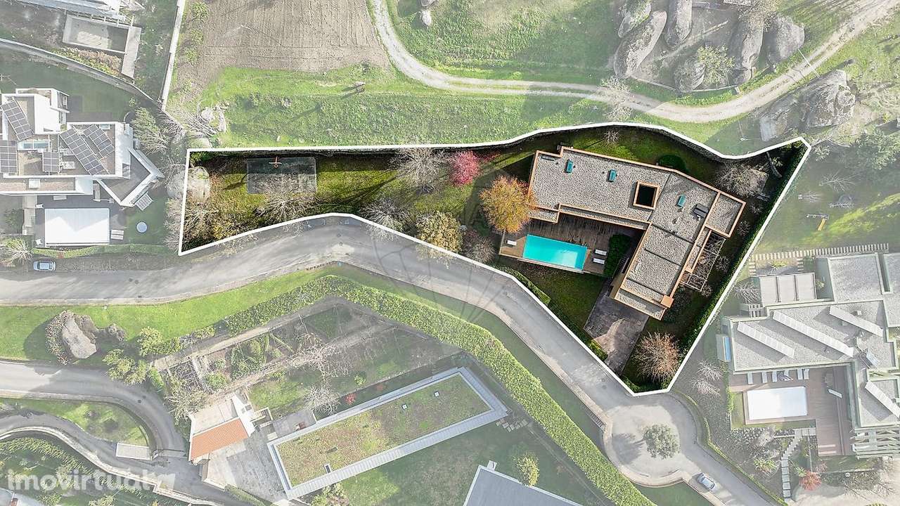 Moradia T5 para venda - Grande imagem: 2/43