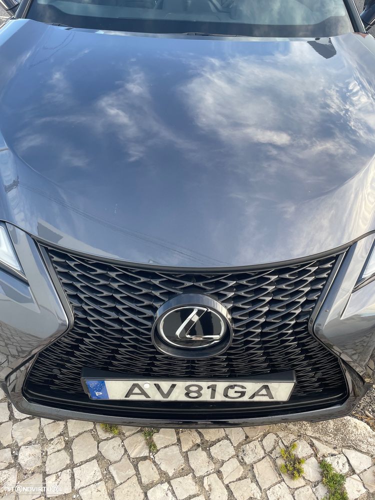 Lexus UX 250h - 7
