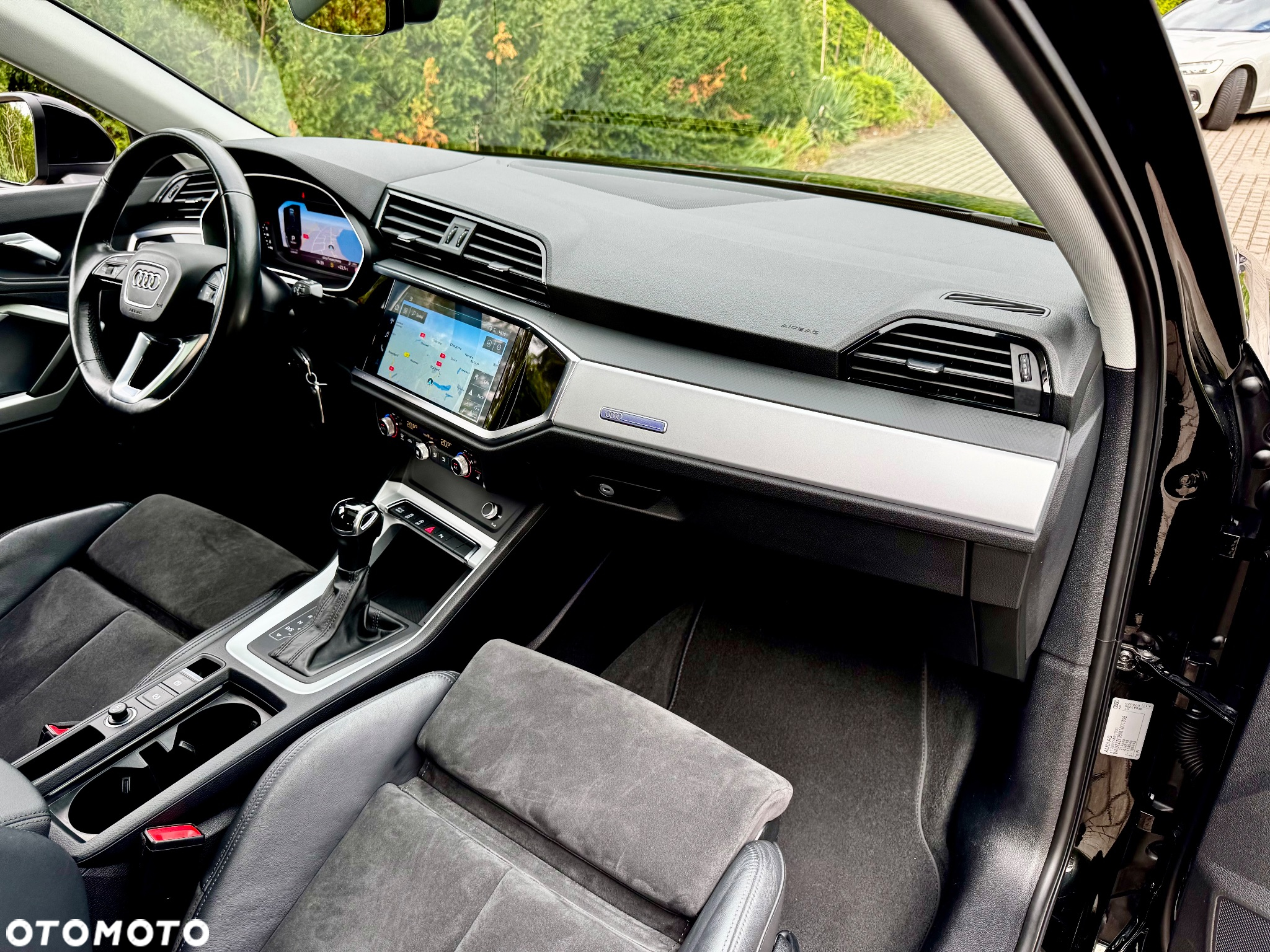 Audi Q3 35 TDI Advanced S tronic - 28