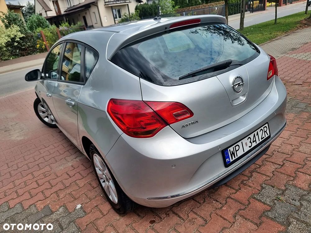 Opel Astra 1.6 Active - 23