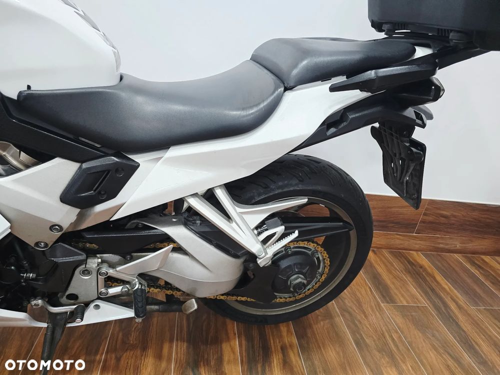 Honda VFR - 28