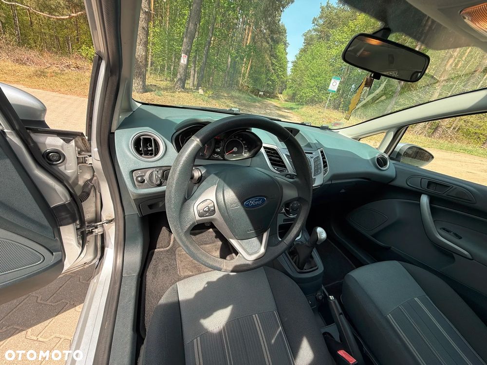 Ford Fiesta 1.25 Trend - 18