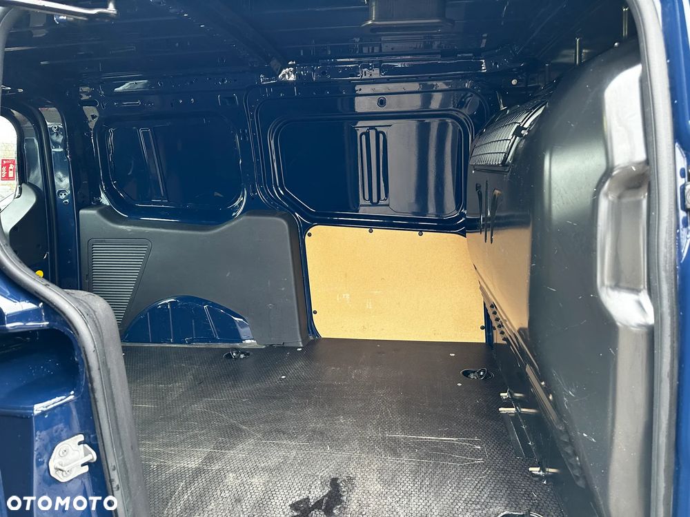 Ford Transit Connect - 18
