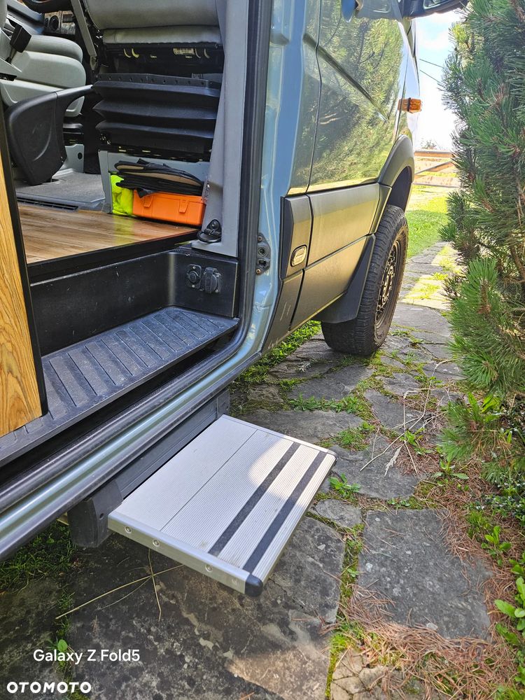 Mercedes-Benz Sprinter - 4
