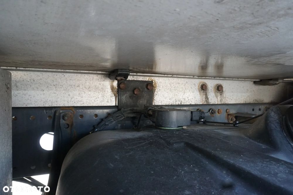 Mercedes-Benz Atego 821 - 17