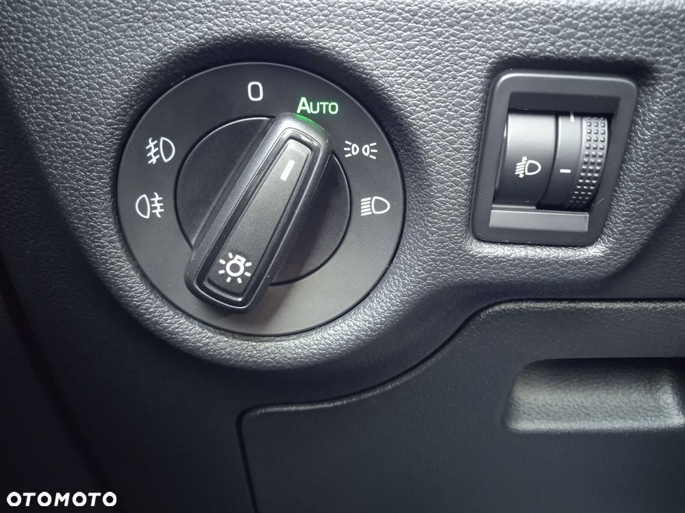 Skoda Kamiq 1.0 TSI Selection DSG - 22