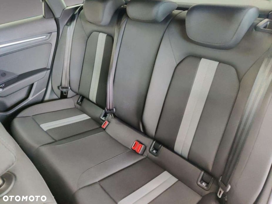 Audi A3 Sportback 30 TFSI - 16