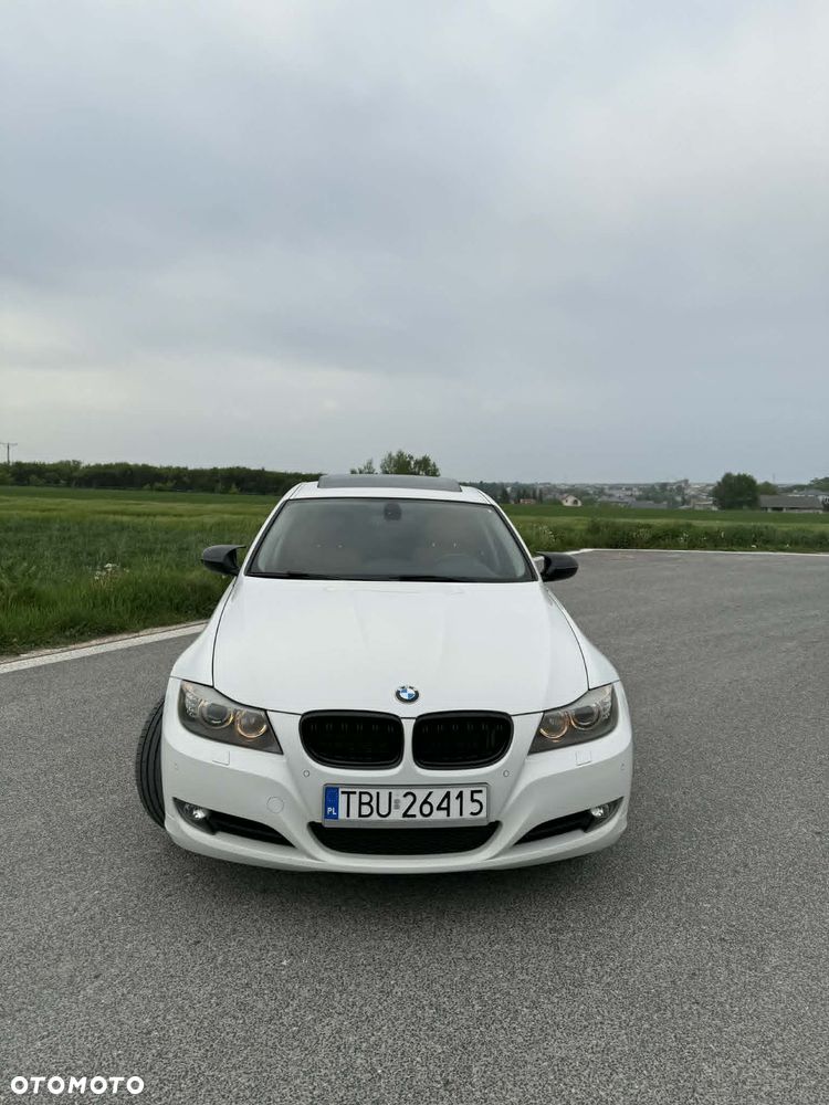 BMW Seria 3 318i - 7