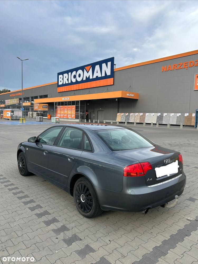 Audi A4 Limousine - 7