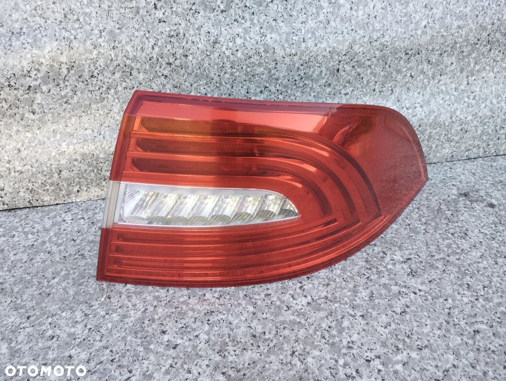 Skoda Superb II Lift FL Sedan lampa tylna prawa tył - 1