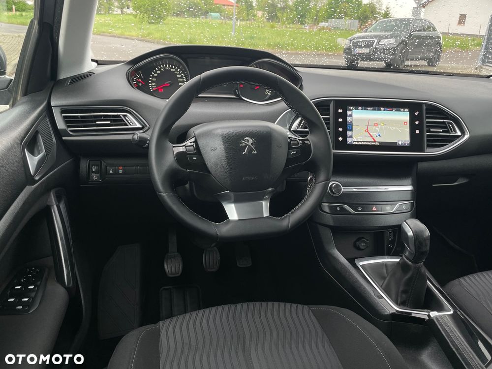 Peugeot 308 e-HDi 115 Stop & Start Allure - 10