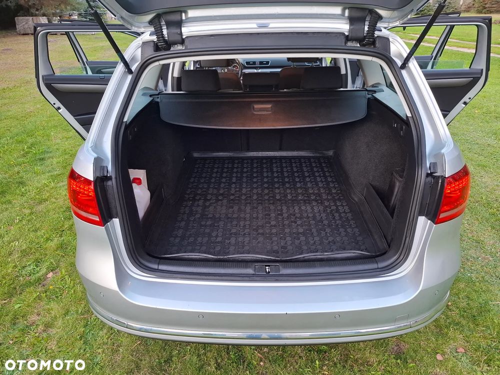 Volkswagen Passat 2.0 TDI Comfortline - 10