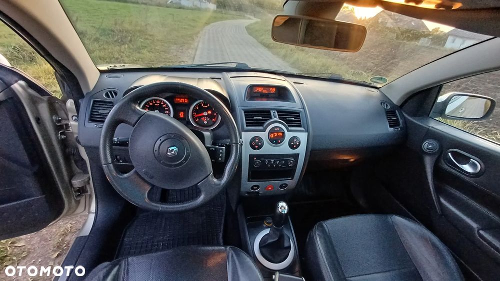 Renault Megane - 23