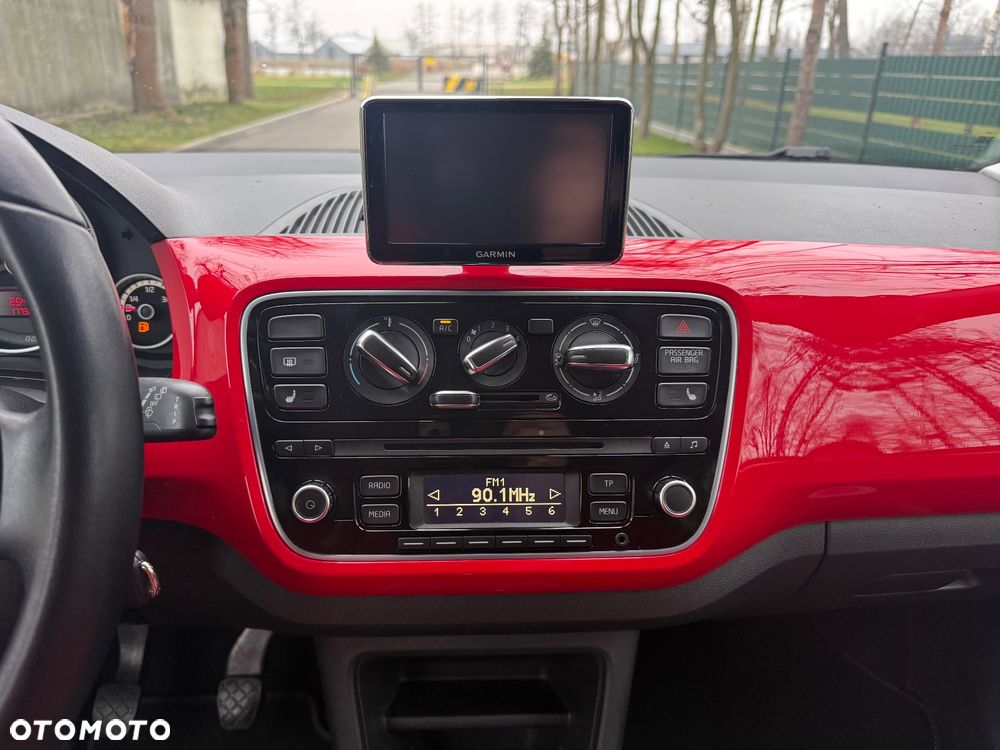 Volkswagen up! cross - 14