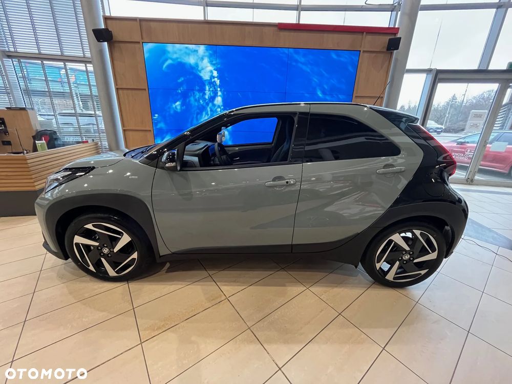 Toyota Aygo X Hybrid 1.5 Style e-CVT - 7