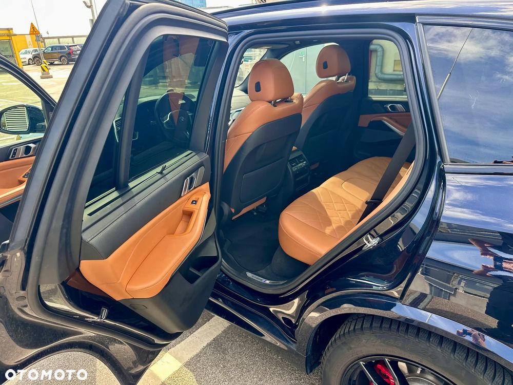 BMW X5 xDrive40i mHEV - 11