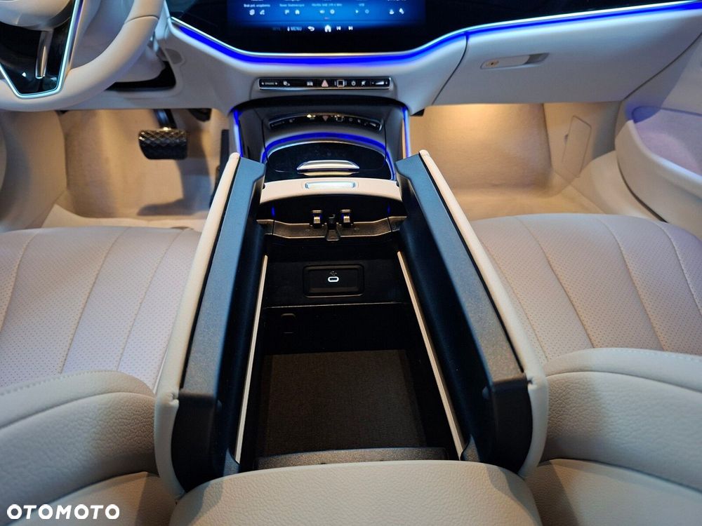 Mercedes-Benz Klasa E - 33