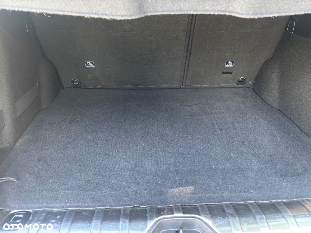 Peugeot 2008 PureTech 130 Allure - 37