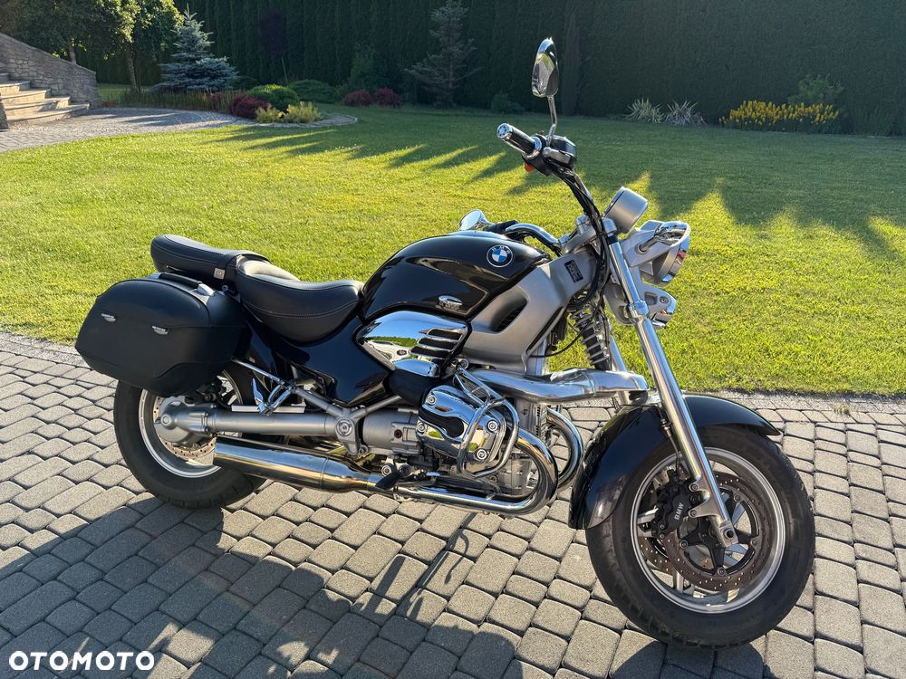 BMW R - 1