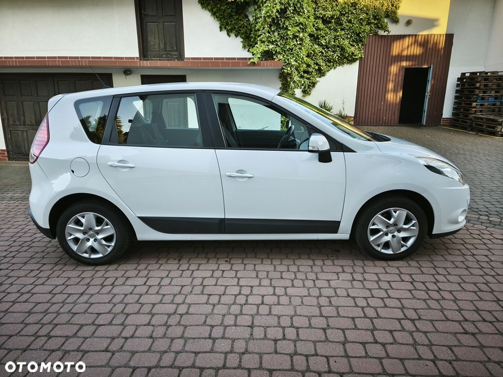 Renault Scenic 1.6 16V 110 TomTom Edition - 10