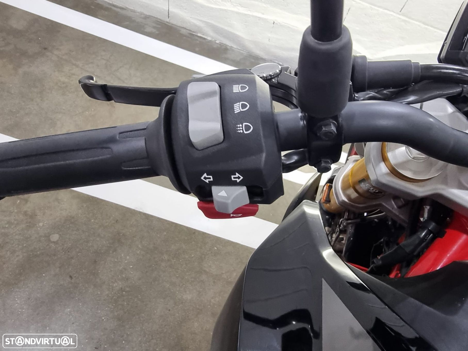 BMW G 310 R 310R - 6