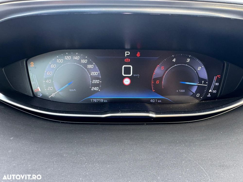 Peugeot 3008 1.5 BlueHDI S&S EAT8 Active - 26