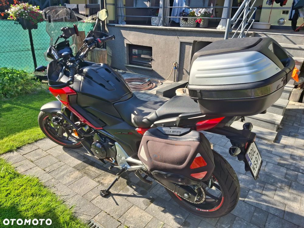 Honda NC - 10
