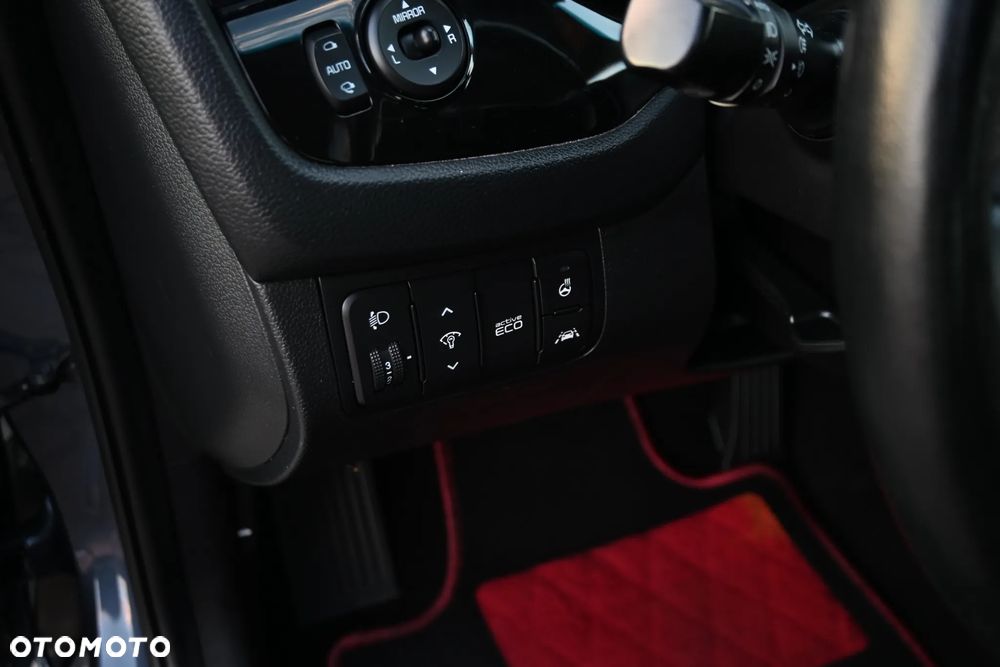 Kia Ceed 1.6 GDI DCT Platinum Edition - 35