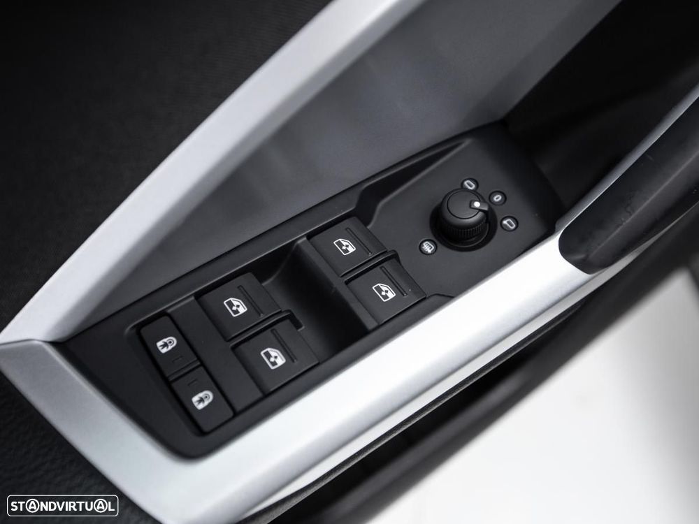 Audi Q3 45 TFSIe S tronic - 15