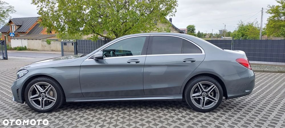 Mercedes-Benz Klasa C 220 d 9G-TRONIC - 25