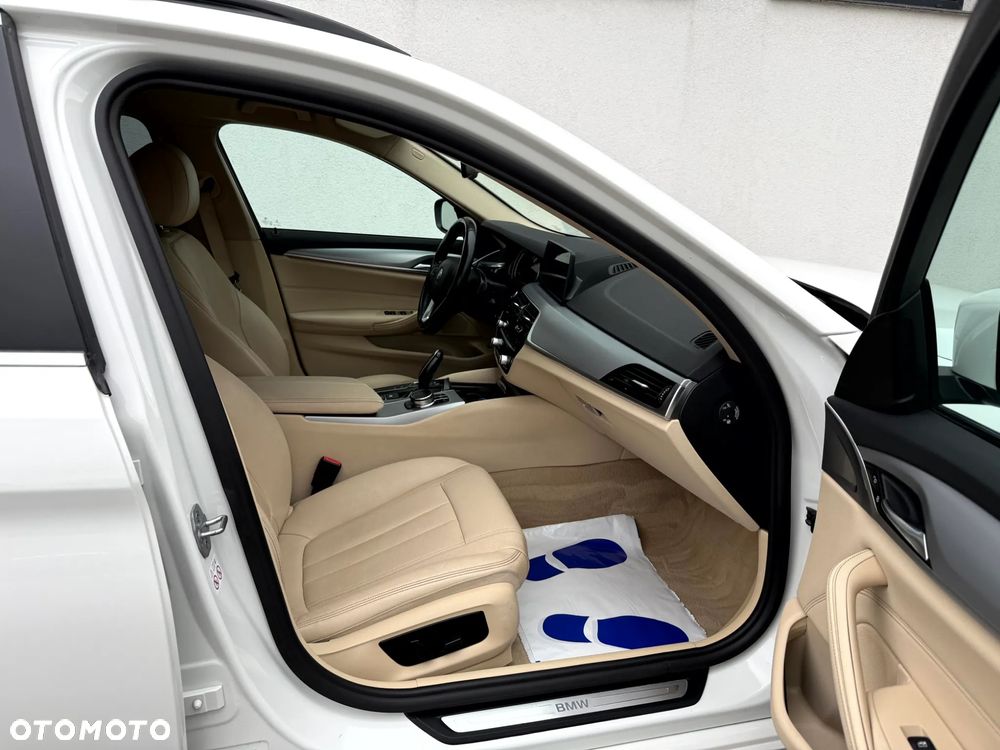BMW Seria 5 520d Sport Line sport - 20