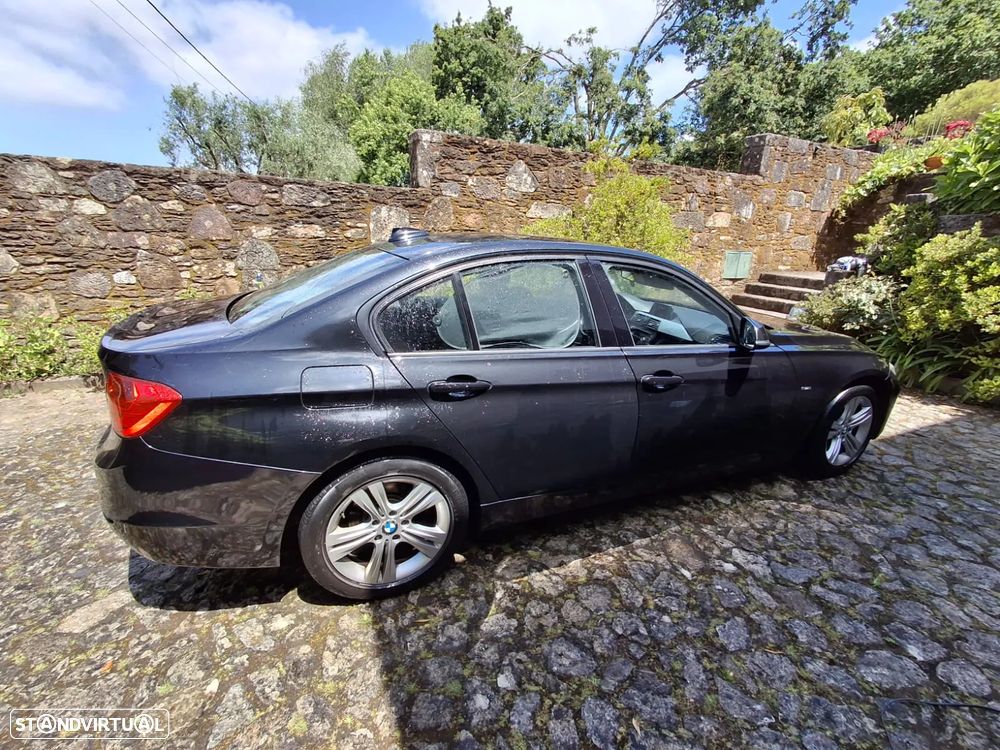 BMW 318 d Line Sport - 14