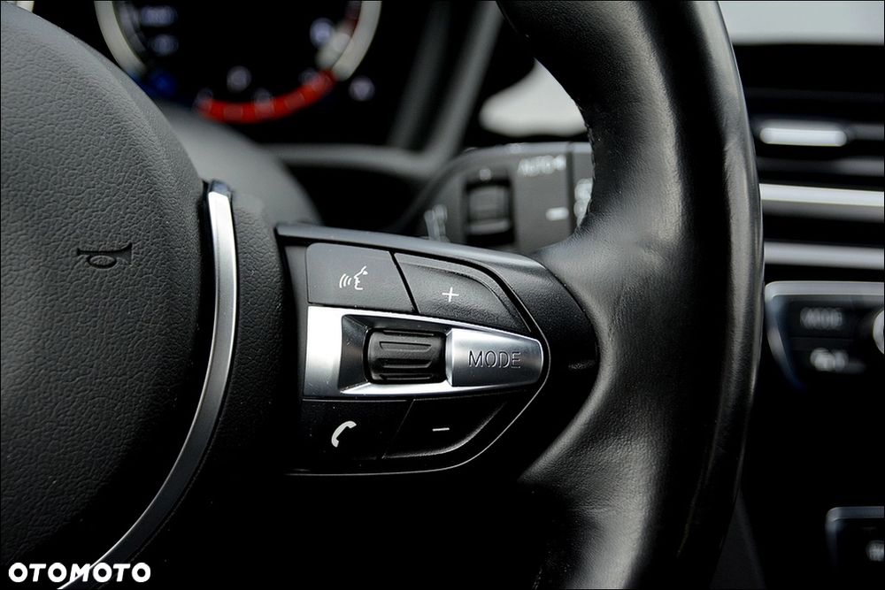 BMW X1 sDrive18d M Sport sport - 25