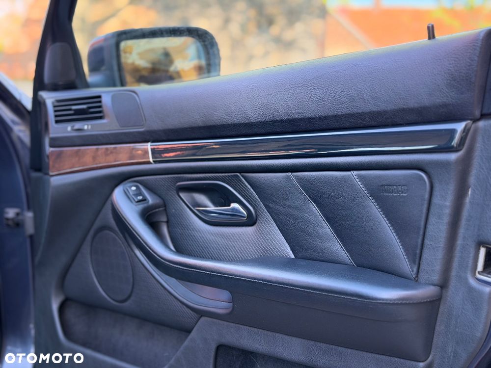 BMW Seria 5 - 10
