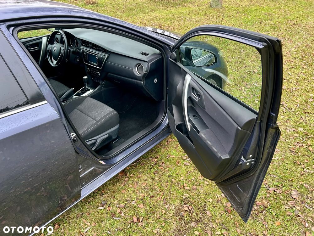 Toyota Auris 1.6 Valvematic Multidrive S Executive - 18