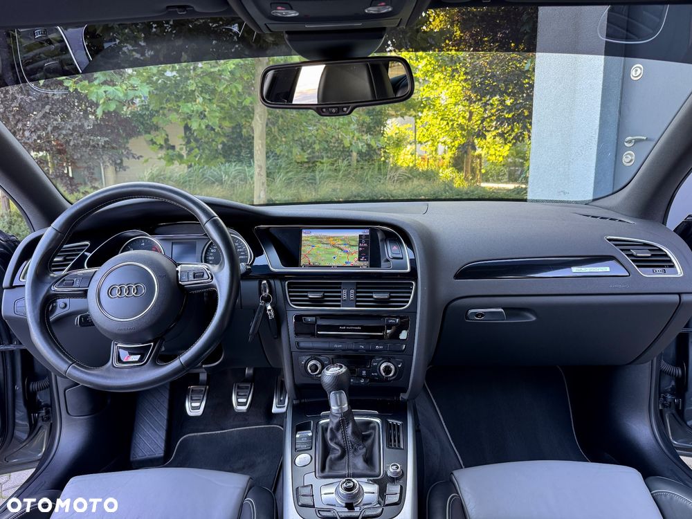 Audi A4 Avant 2.0 TDI DPF clean diesel quattro S line Sportpaket - 21