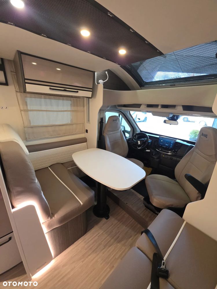 McLOUIS MC4 860 - MODEL 2026 -AUTOMAT ZIMOWY  5 osobowy, 6.99m  PoŁintegra 2x łóżko Elektryczne - 22