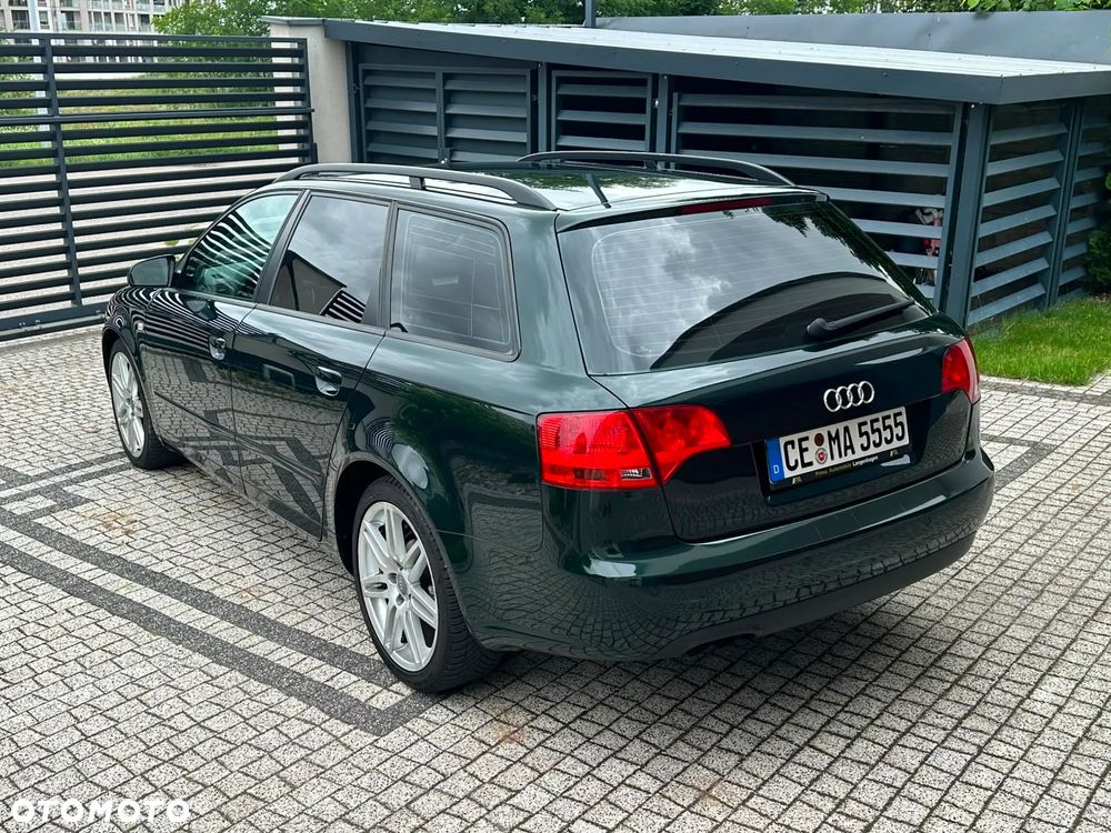 Audi A4 Avant - 16