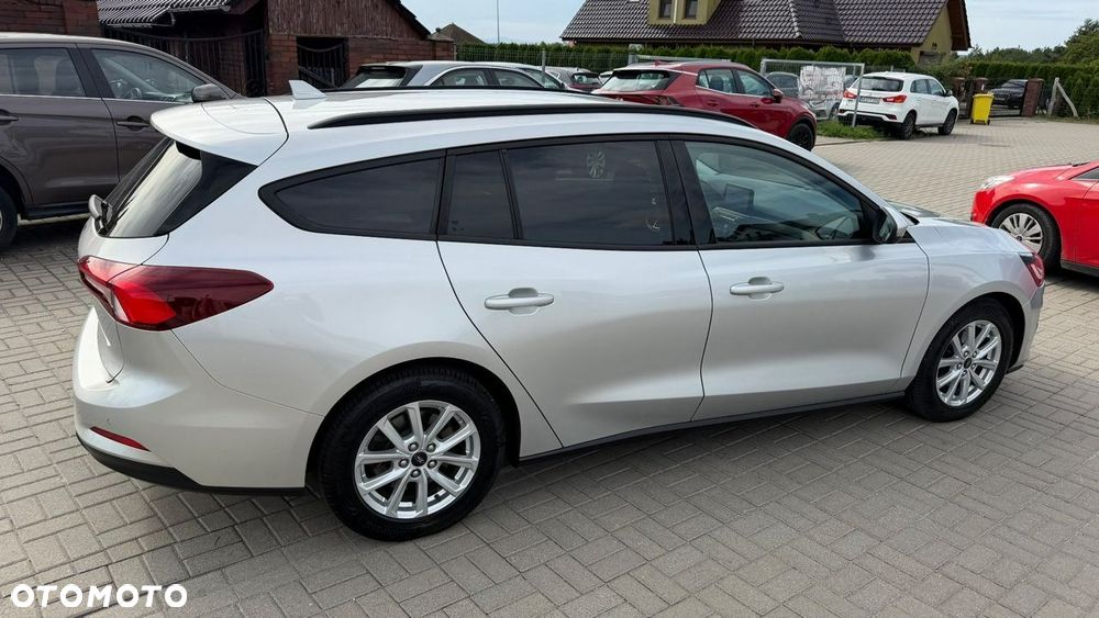 Ford Focus 1.5 EcoBlue Start-Stopp-System COOL&CONNECT DESIGN - 9