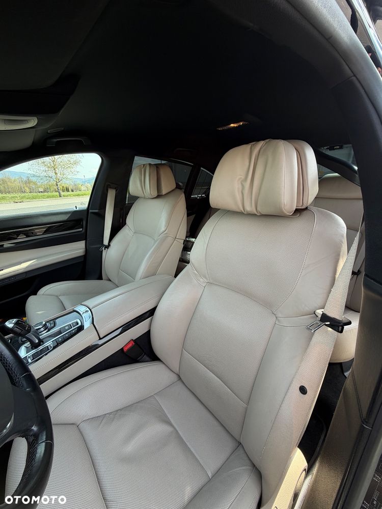 BMW Seria 7 740d xDrive - 17