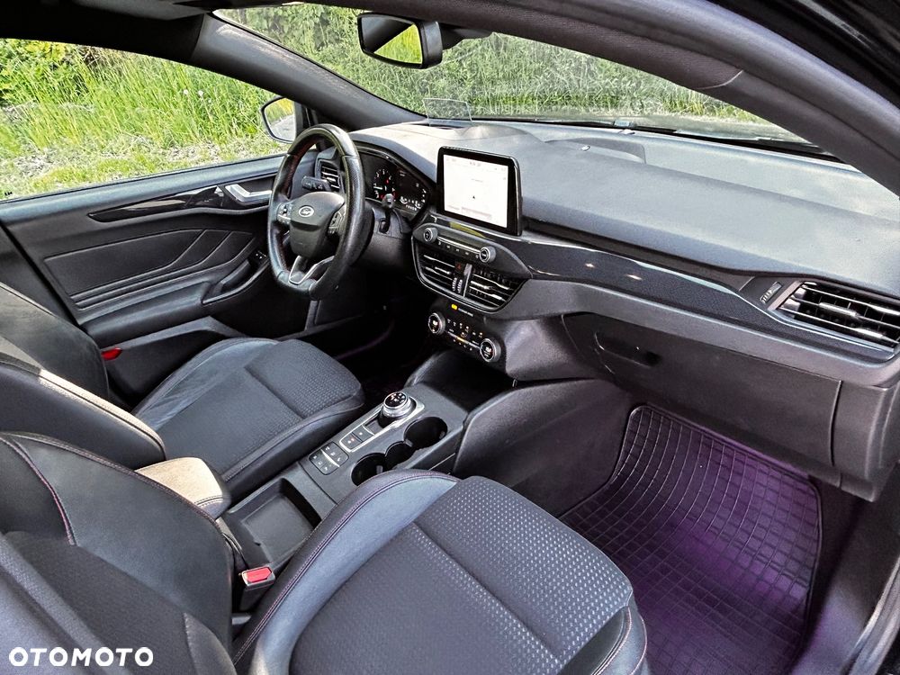 Ford Focus 2.0 EcoBlue ST-Line X - 26