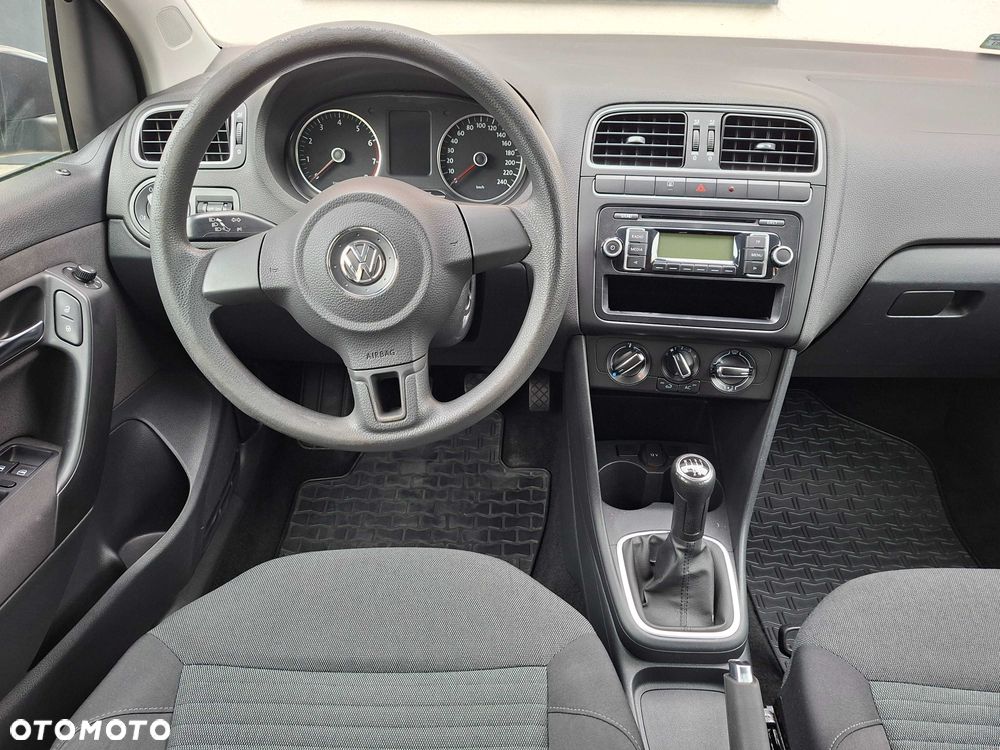 Volkswagen Polo - 5