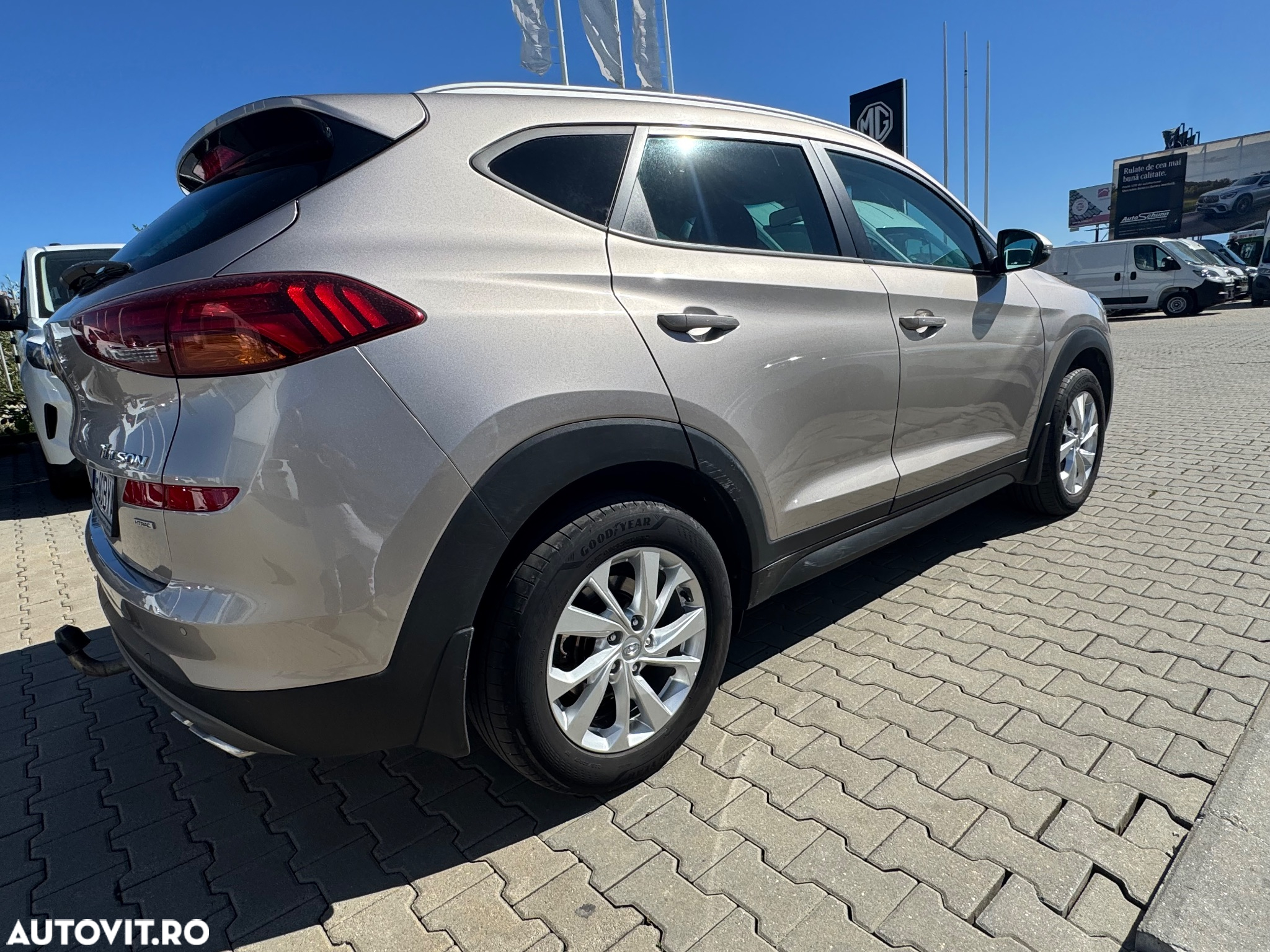 Hyundai Tucson 1.6 CRDi 4WD 6MT Style - 3