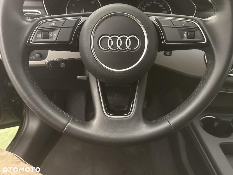 Audi A4 Limousine 35 TFSI mHEV S tronic - 14