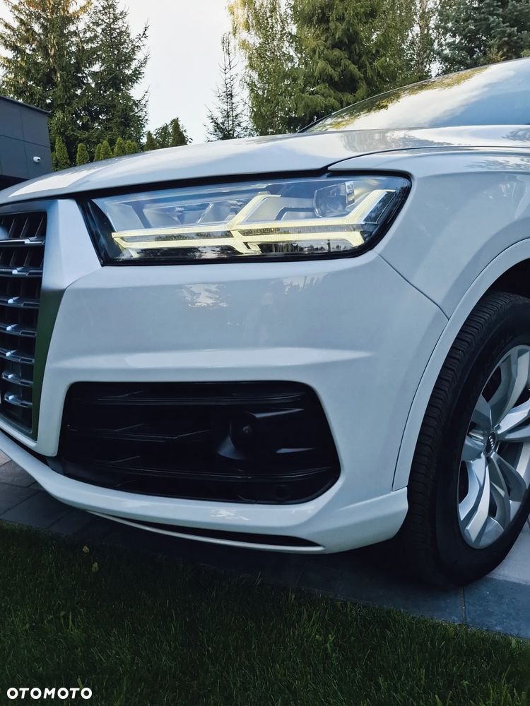 Audi Q7 3.0 TFSI Quattro Tiptronic - 23