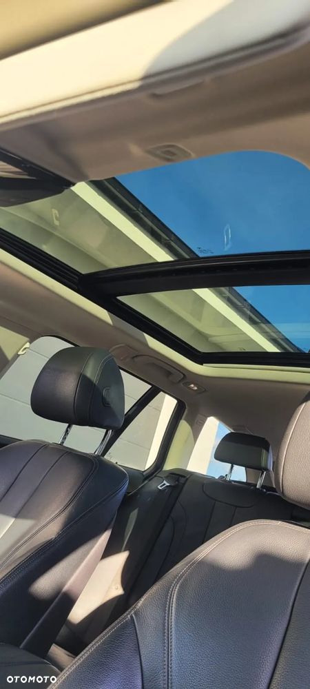 BMW Seria 5 520d Touring Sport Line - 10