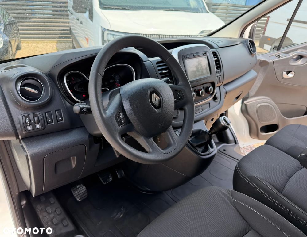 Renault Trafic - 22