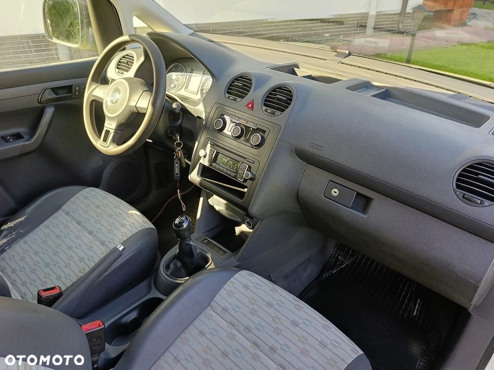 Volkswagen Caddy Maxi - 8