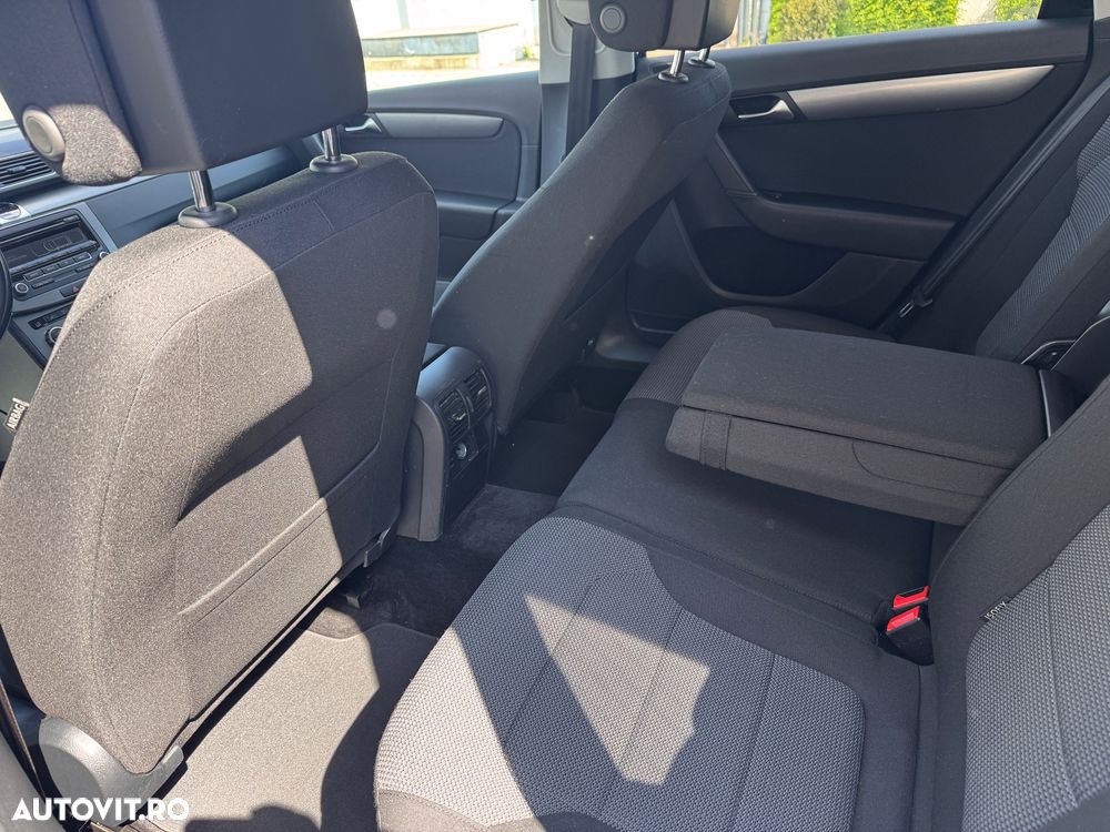 Volkswagen Passat 2.0 Blue TDI DSG SCR Comfortline - 12