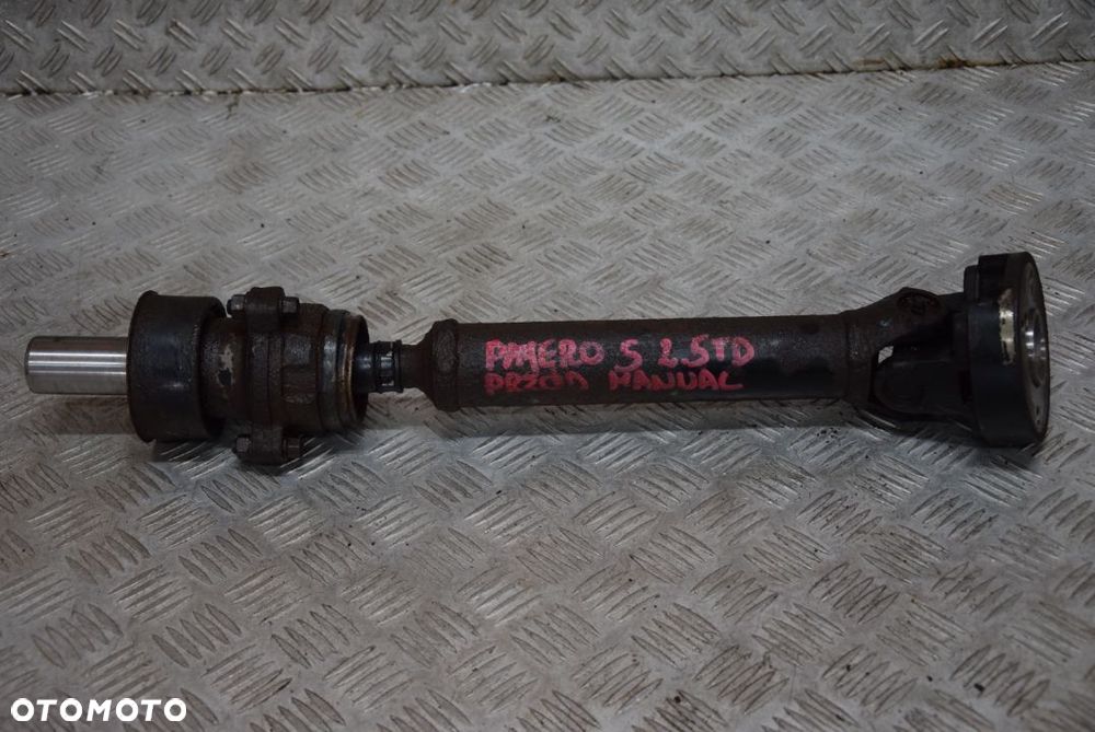 MITSUBISHI PAJERO SPORT 2.5 TD WAŁ NAPĘDOWY PRZÓD MANUAL - 2